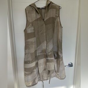 Bella BY CASSIE Beige  Brown Sleeveless Button Down Linen Shirt